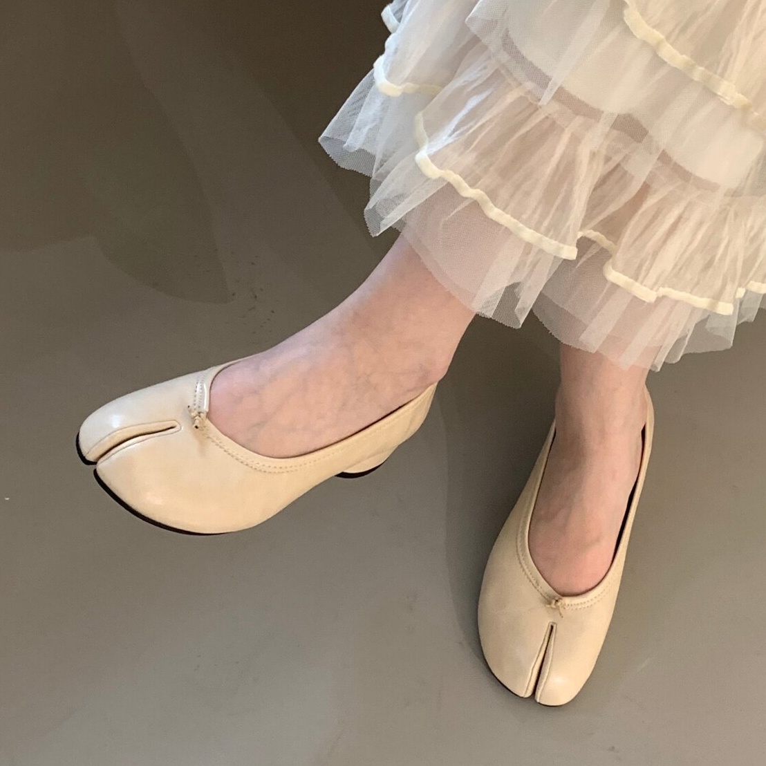 Bailamos Women Low Heel Split  - đánh giá và giá Women Shoes Loafers