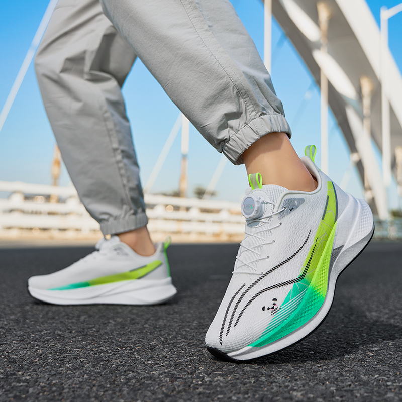 Carbon Plate Running Shoes Ult - đánh giá và giá Women'S Shoes Hey Dude