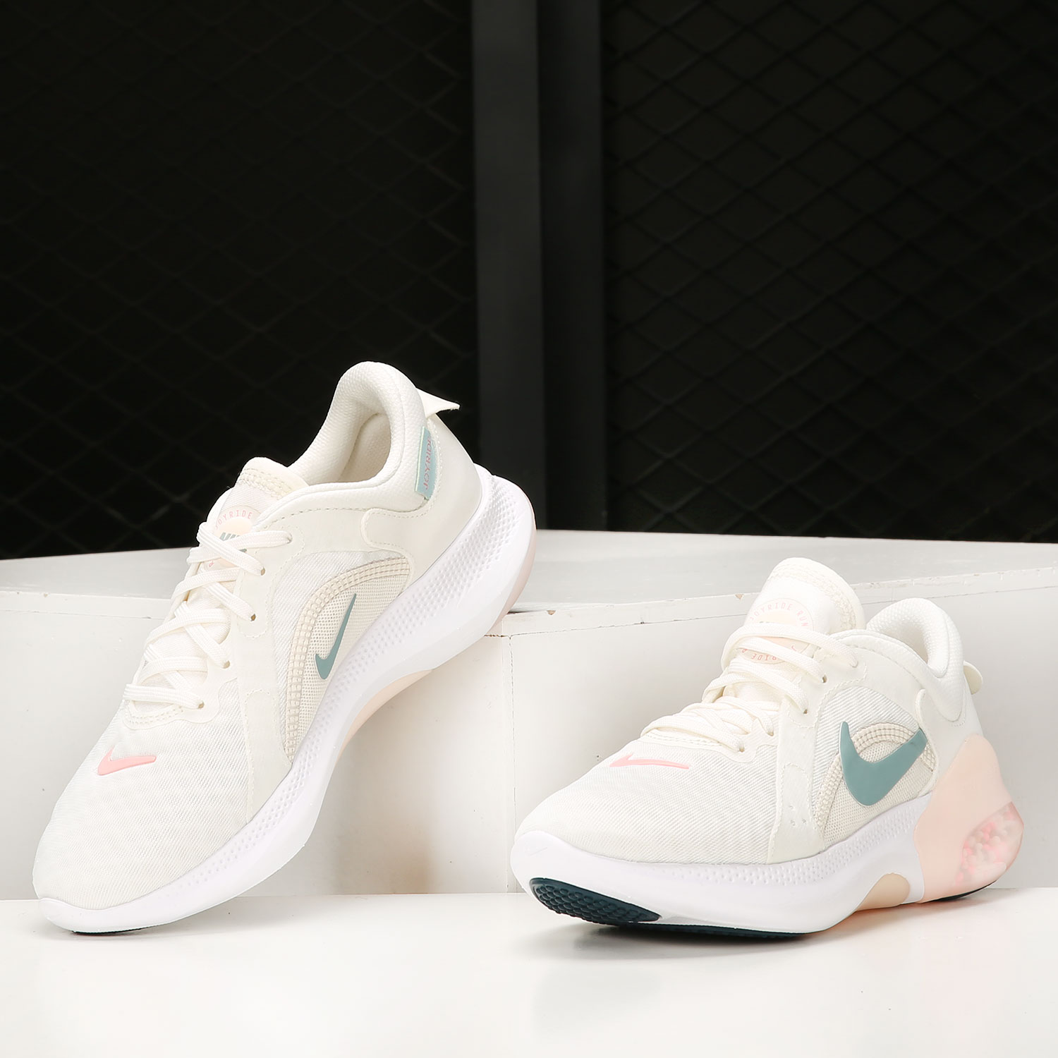 Nike Authentic Joyride Dual Ru - đánh giá và giá Women Shoes Running Nike